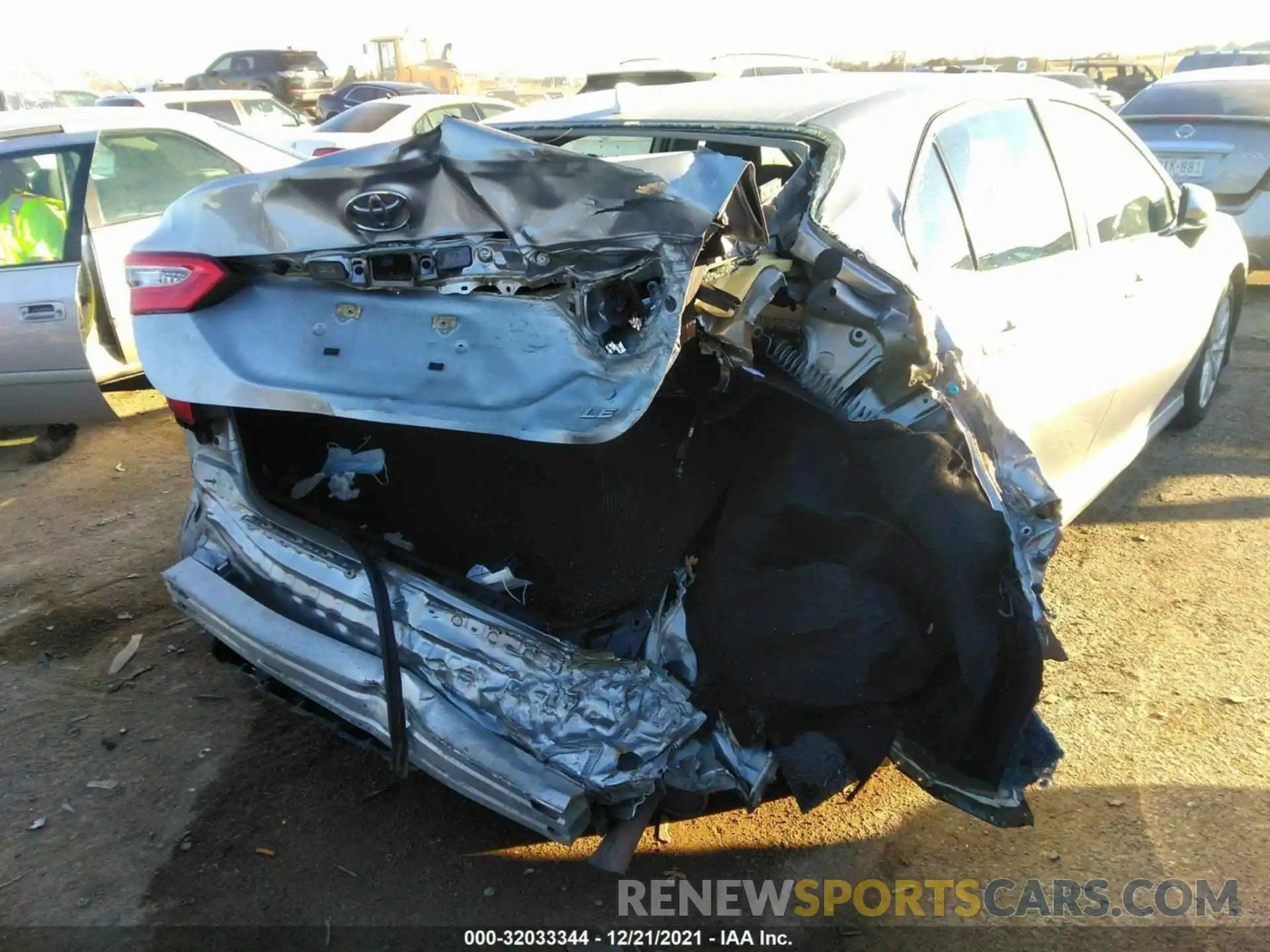 6 Photograph of a damaged car 4T1B11HK6KU778389 TOYOTA CAMRY 2019