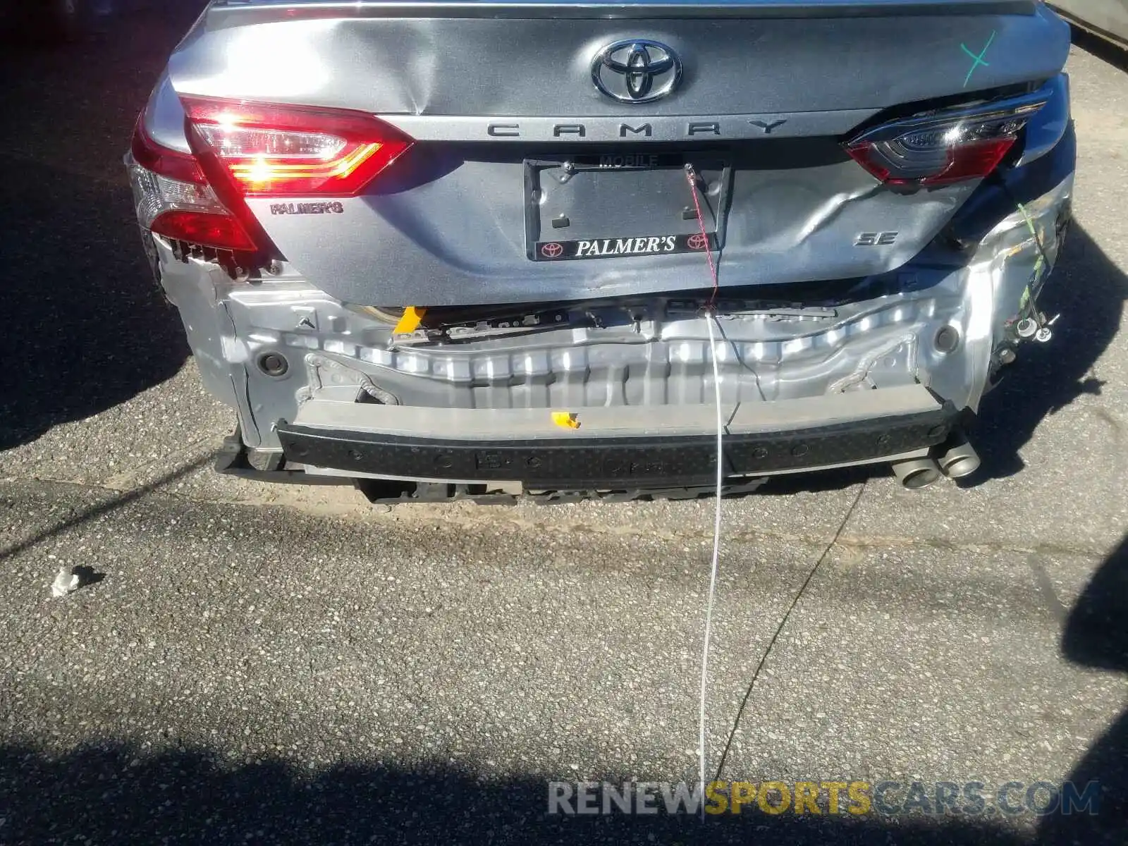 9 Photograph of a damaged car 4T1B11HK6KU778439 TOYOTA CAMRY 2019