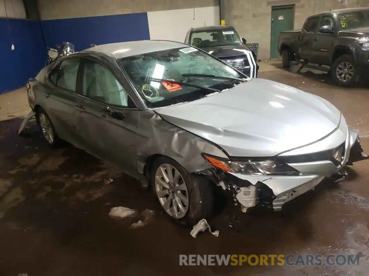 1 Photograph of a damaged car 4T1B11HK6KU778618 TOYOTA CAMRY 2019