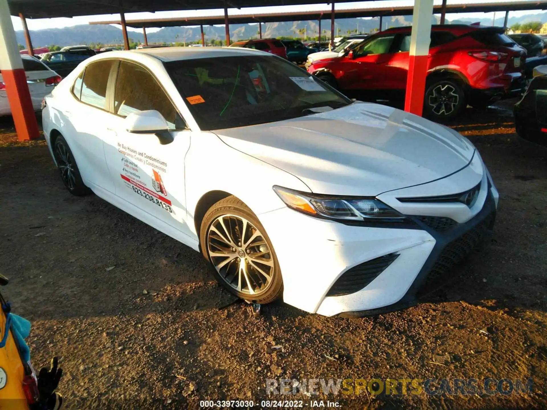 1 Photograph of a damaged car 4T1B11HK6KU780174 TOYOTA CAMRY 2019