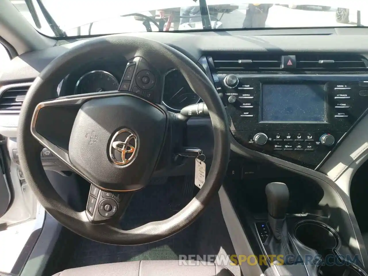 9 Фотография поврежденного автомобиля 4T1B11HK6KU781468 TOYOTA CAMRY 2019