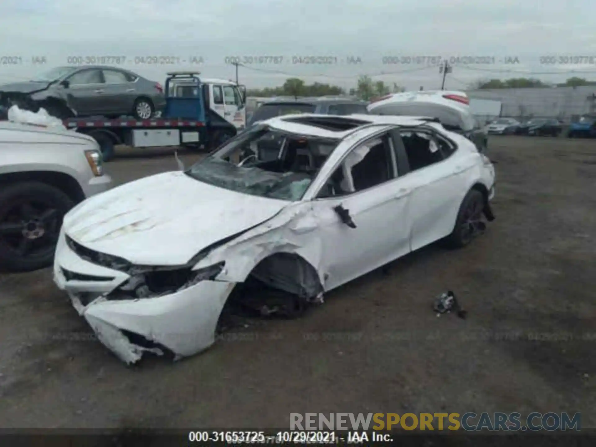 2 Photograph of a damaged car 4T1B11HK6KU782832 TOYOTA CAMRY 2019