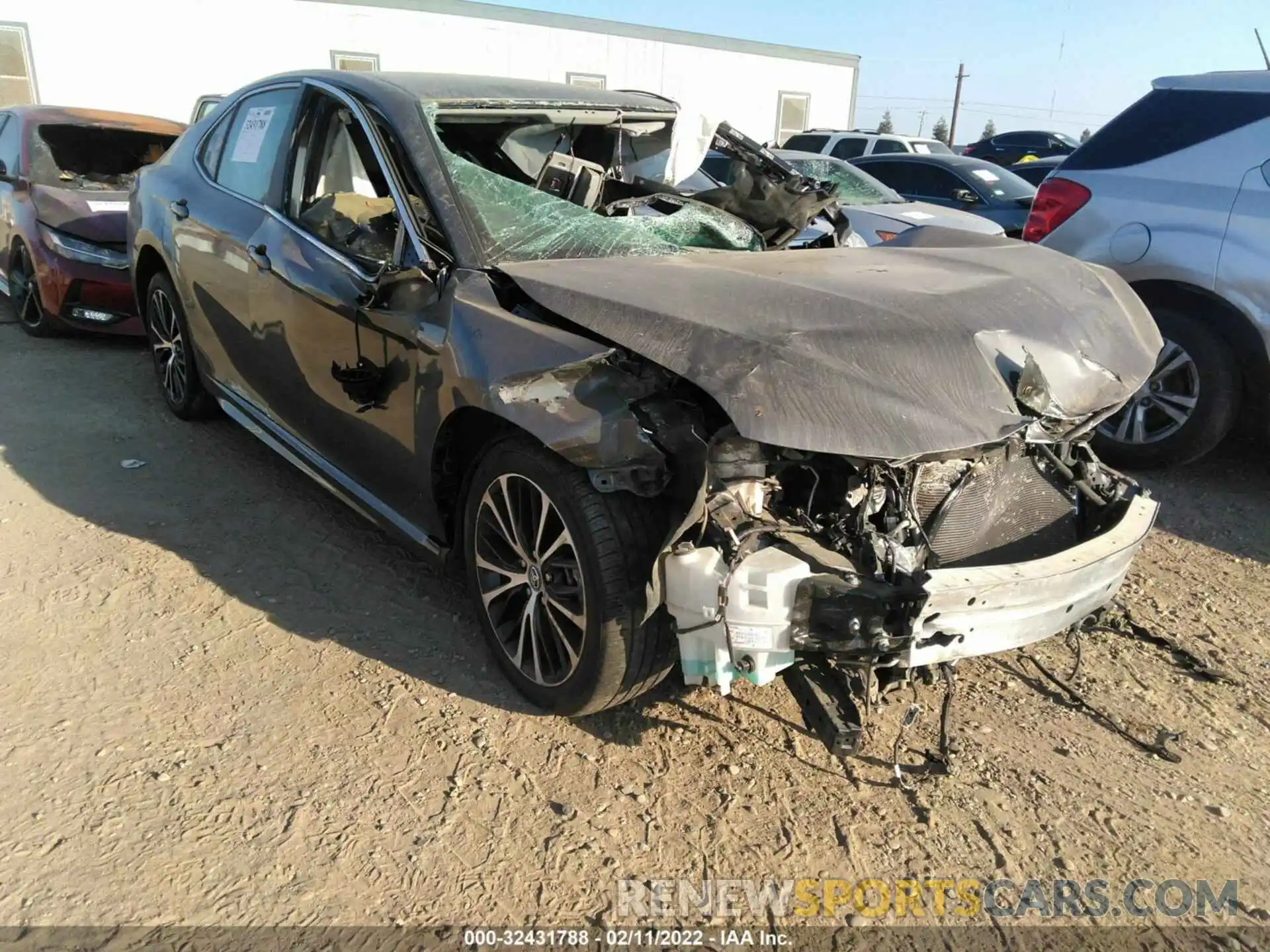 1 Photograph of a damaged car 4T1B11HK6KU784659 TOYOTA CAMRY 2019