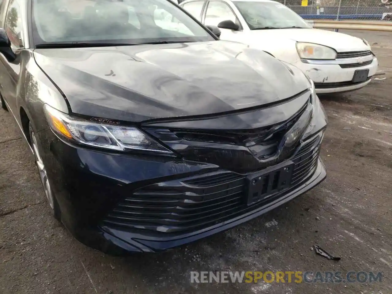 9 Photograph of a damaged car 4T1B11HK6KU785522 TOYOTA CAMRY 2019