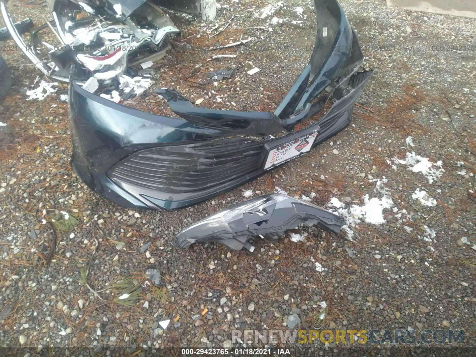 12 Photograph of a damaged car 4T1B11HK6KU785598 TOYOTA CAMRY 2019