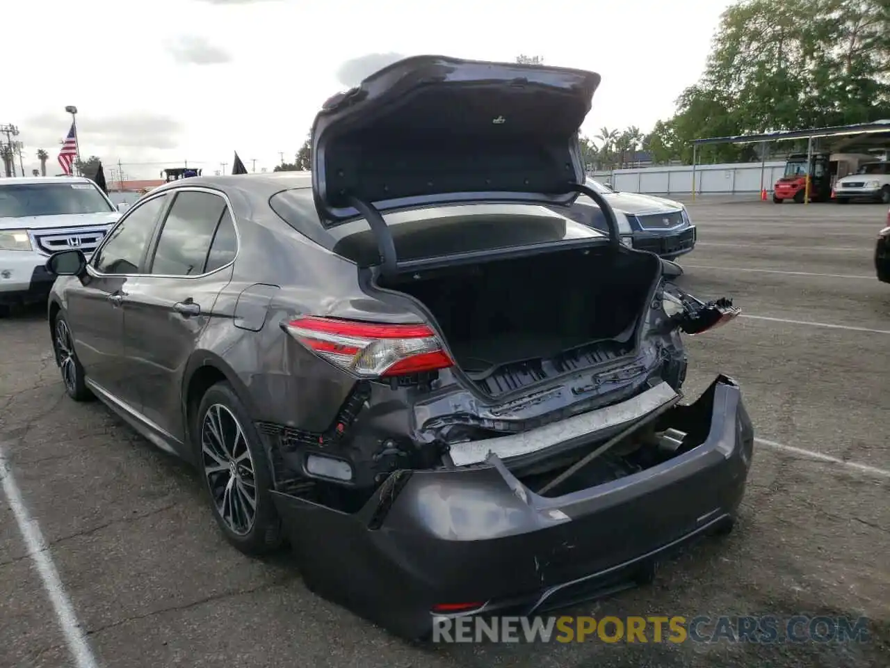 3 Photograph of a damaged car 4T1B11HK6KU787299 TOYOTA CAMRY 2019