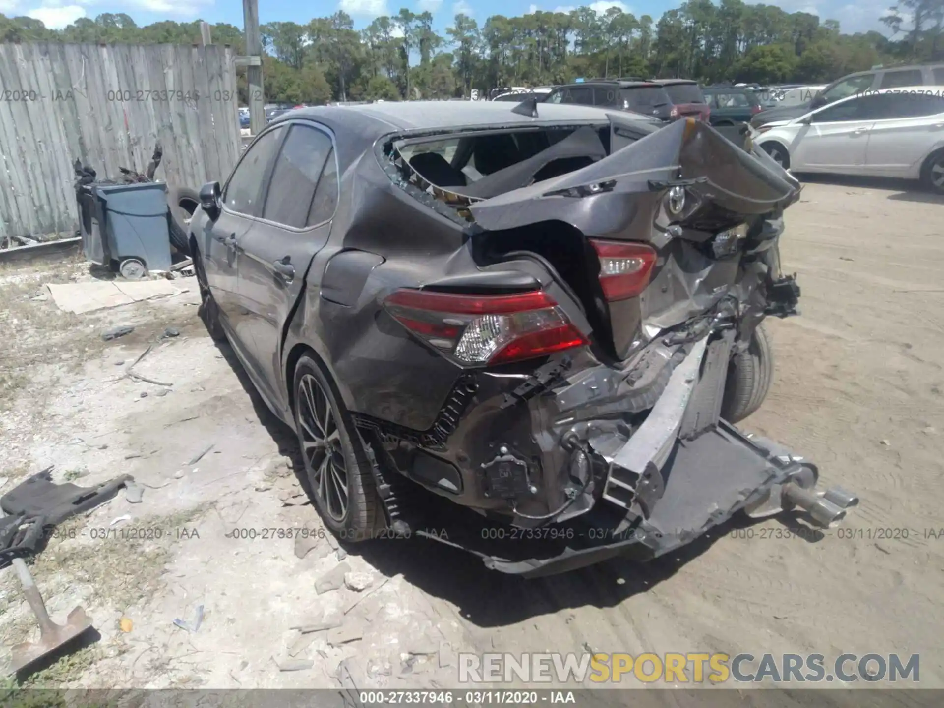 3 Photograph of a damaged car 4T1B11HK6KU787870 TOYOTA CAMRY 2019