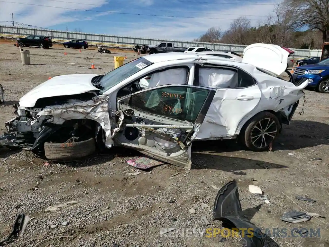 9 Photograph of a damaged car 4T1B11HK6KU788016 TOYOTA CAMRY 2019