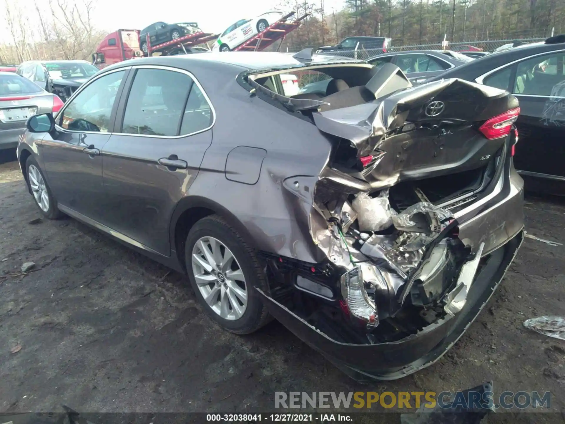 3 Photograph of a damaged car 4T1B11HK6KU788923 TOYOTA CAMRY 2019