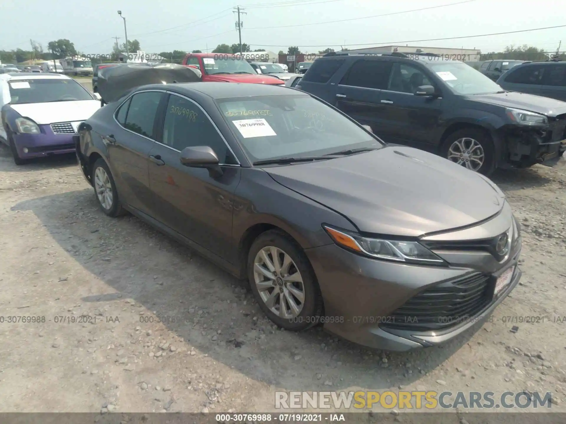 1 Photograph of a damaged car 4T1B11HK6KU790803 TOYOTA CAMRY 2019