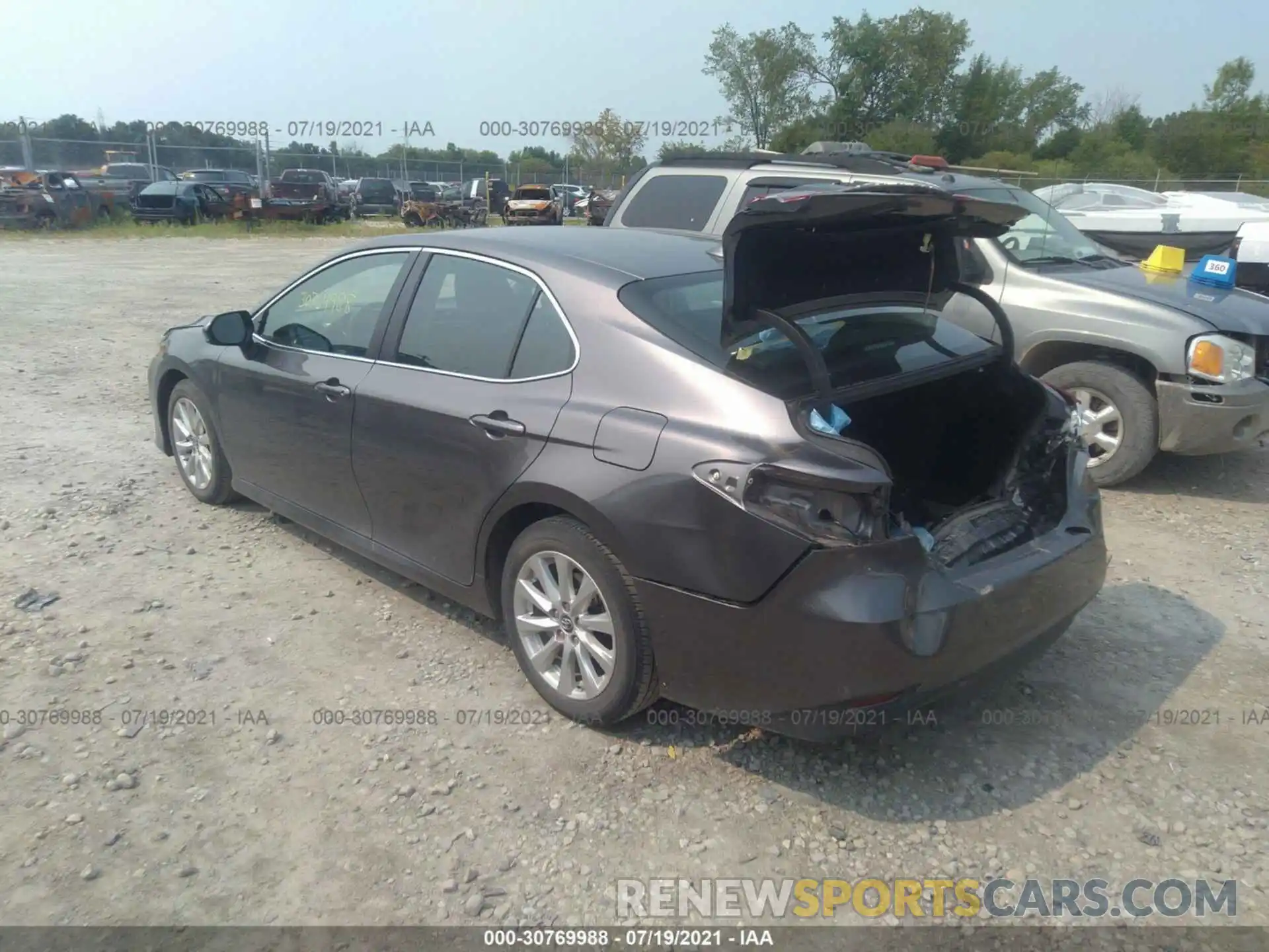 3 Photograph of a damaged car 4T1B11HK6KU790803 TOYOTA CAMRY 2019