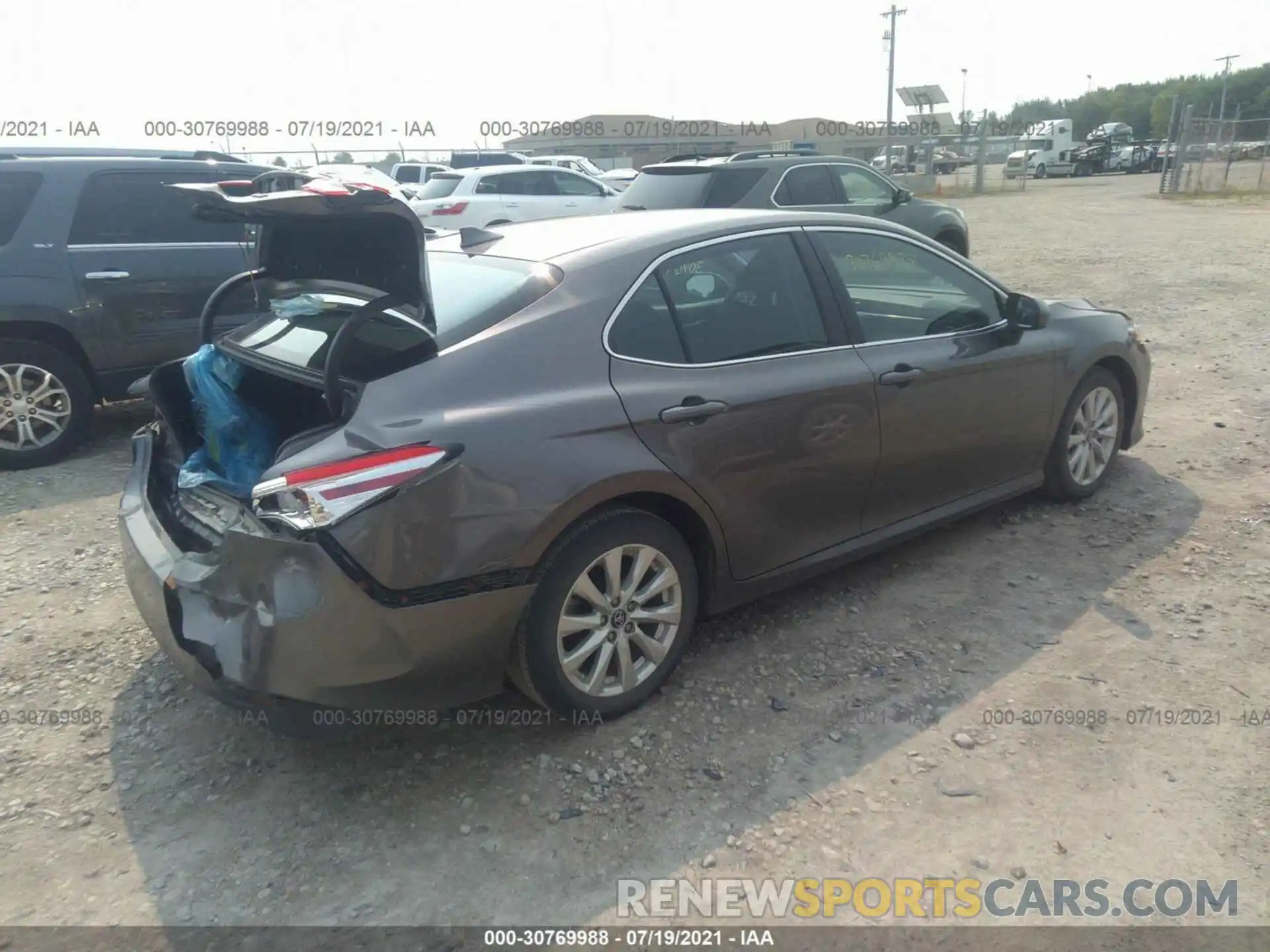 4 Photograph of a damaged car 4T1B11HK6KU790803 TOYOTA CAMRY 2019