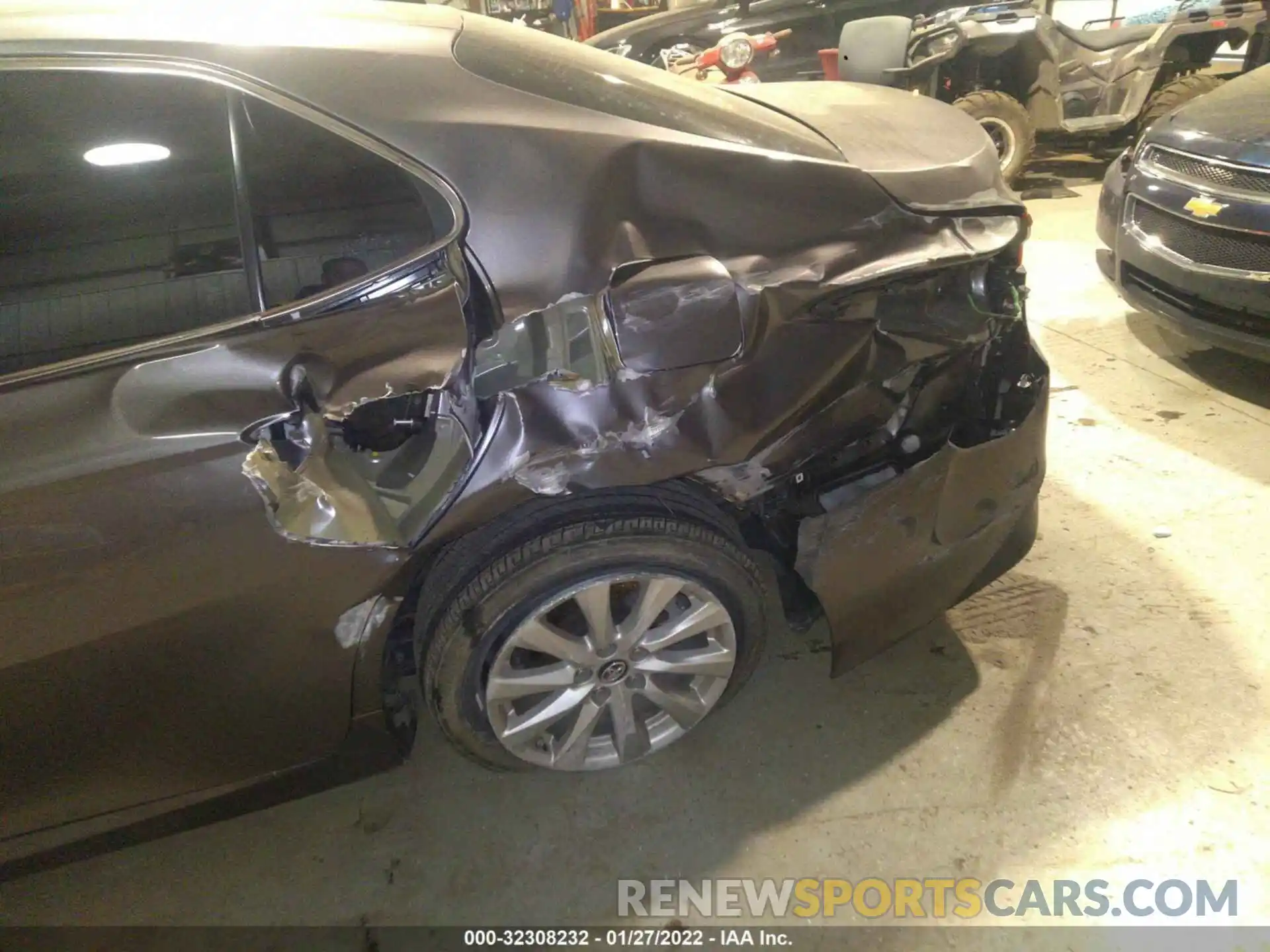 6 Photograph of a damaged car 4T1B11HK6KU790977 TOYOTA CAMRY 2019