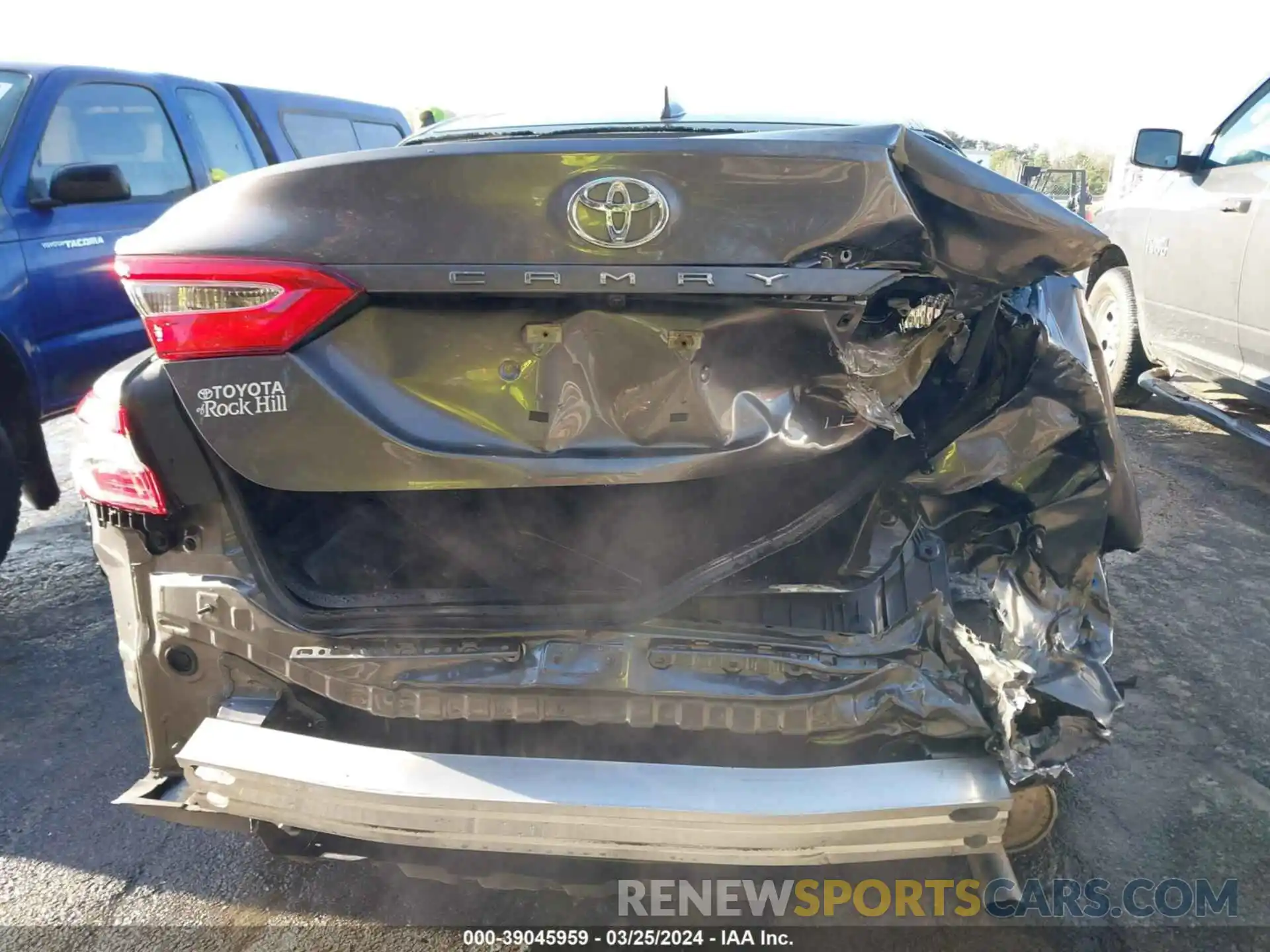 6 Photograph of a damaged car 4T1B11HK6KU791126 TOYOTA CAMRY 2019