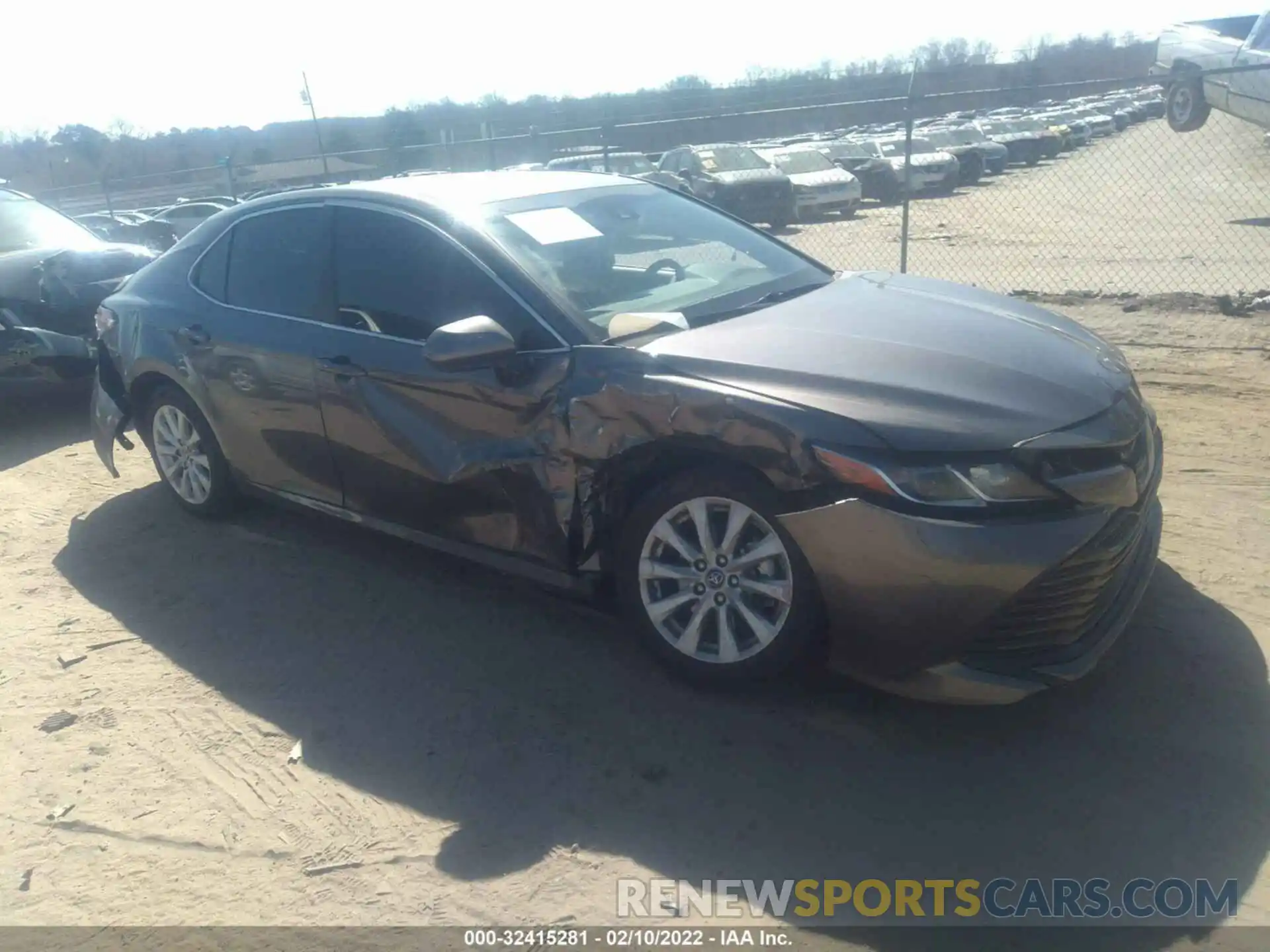 1 Photograph of a damaged car 4T1B11HK6KU791806 TOYOTA CAMRY 2019