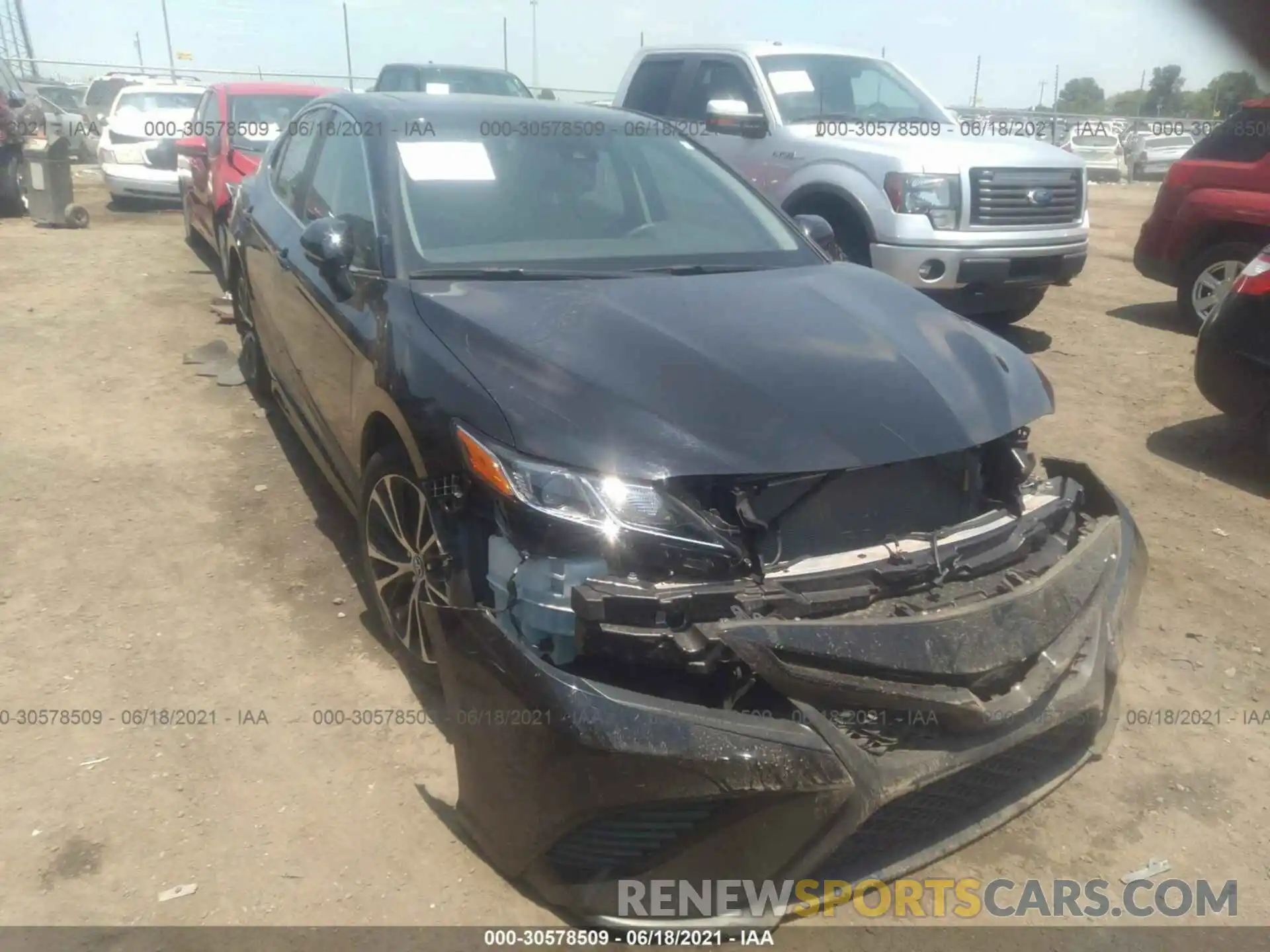 1 Photograph of a damaged car 4T1B11HK6KU792650 TOYOTA CAMRY 2019