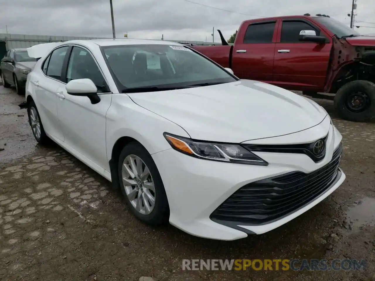 1 Photograph of a damaged car 4T1B11HK6KU792891 TOYOTA CAMRY 2019