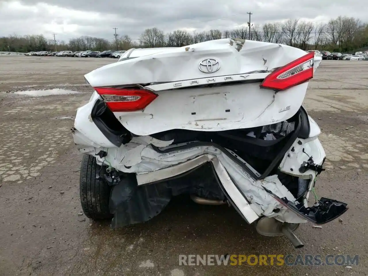 9 Photograph of a damaged car 4T1B11HK6KU792891 TOYOTA CAMRY 2019