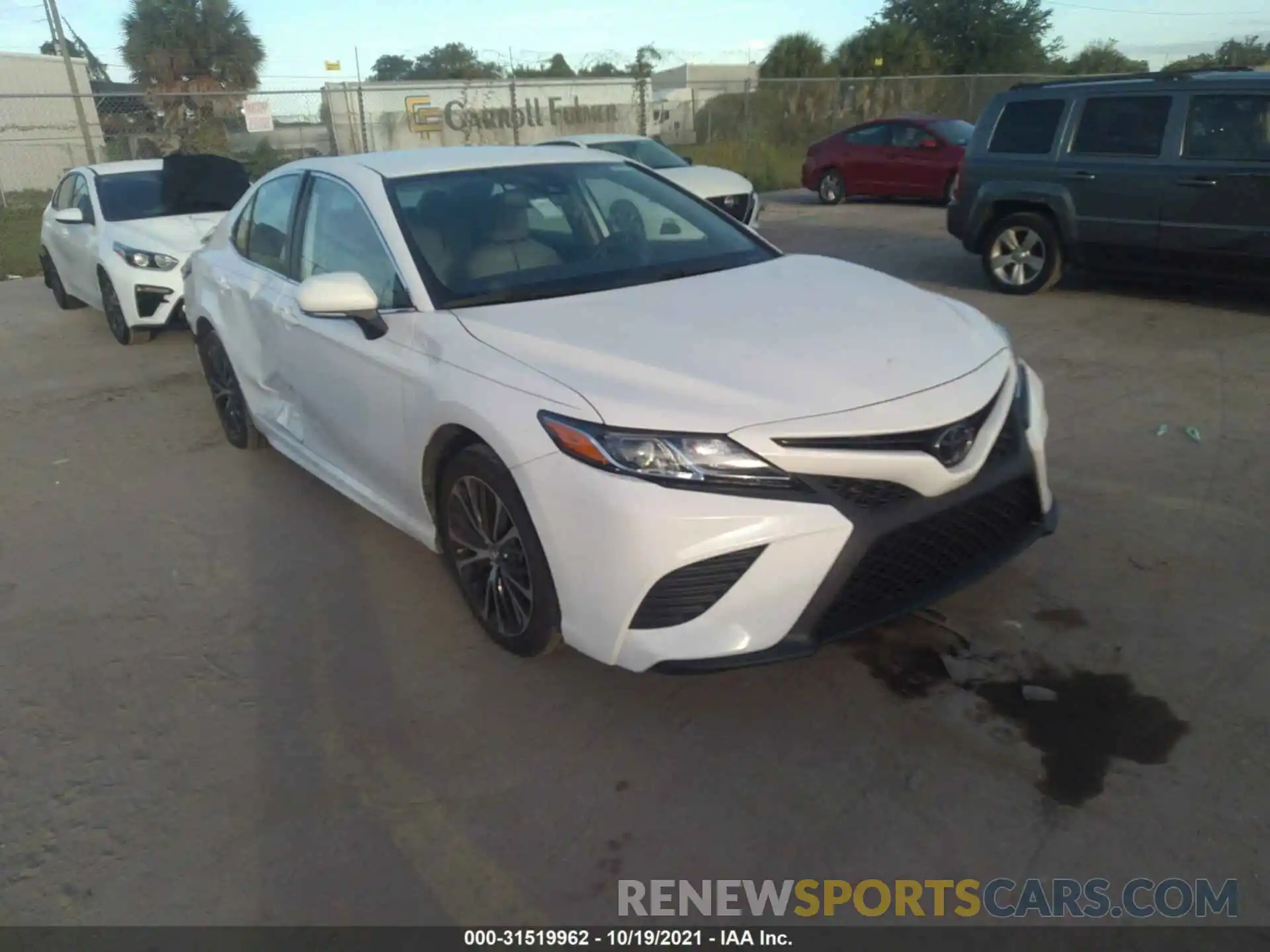 1 Photograph of a damaged car 4T1B11HK6KU792910 TOYOTA CAMRY 2019