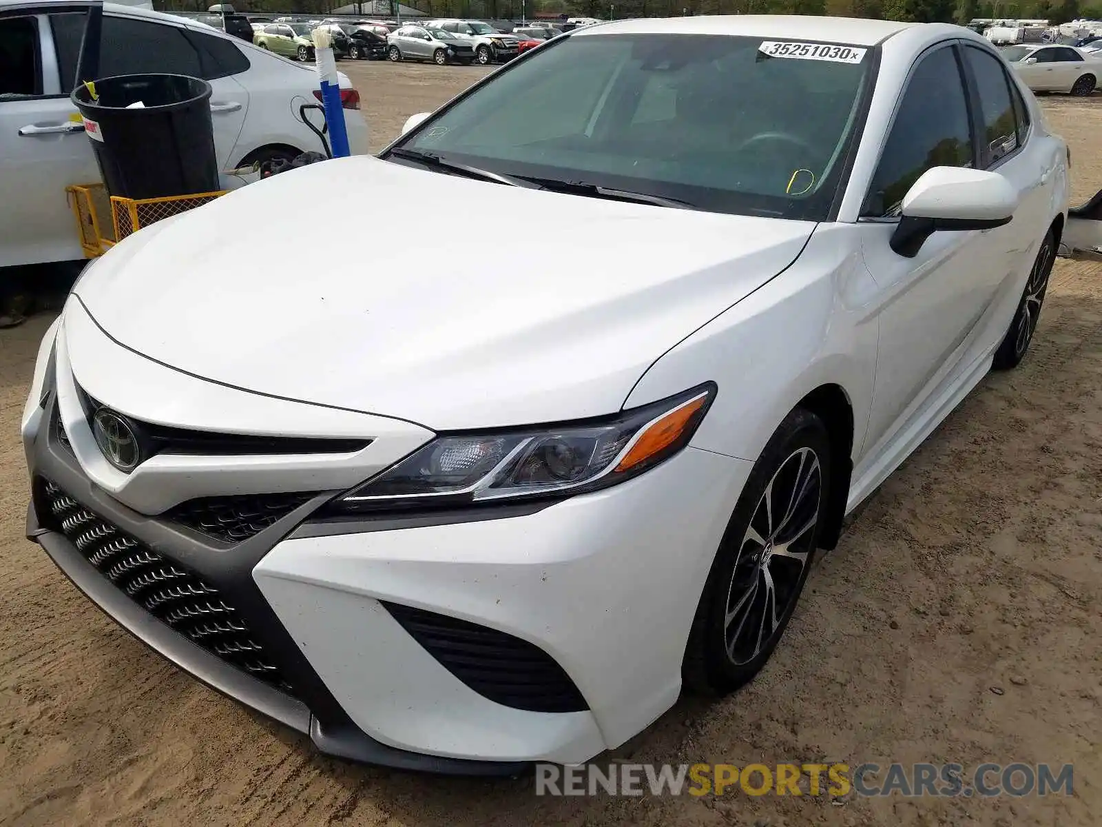 2 Photograph of a damaged car 4T1B11HK6KU793653 TOYOTA CAMRY 2019