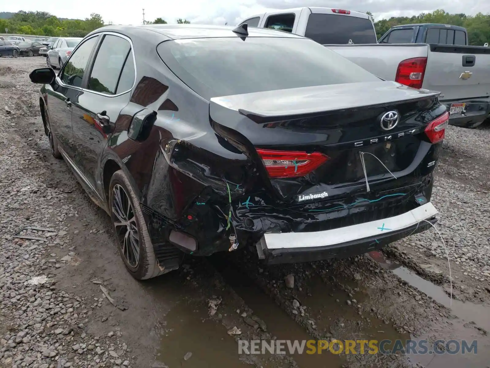 3 Photograph of a damaged car 4T1B11HK6KU794480 TOYOTA CAMRY 2019