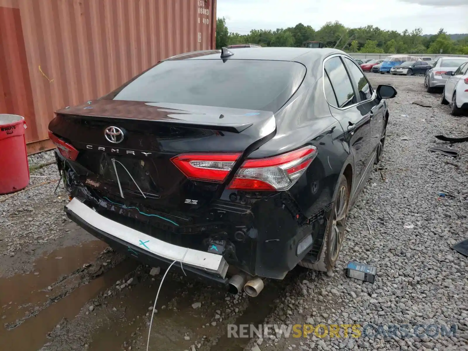 4 Photograph of a damaged car 4T1B11HK6KU794480 TOYOTA CAMRY 2019