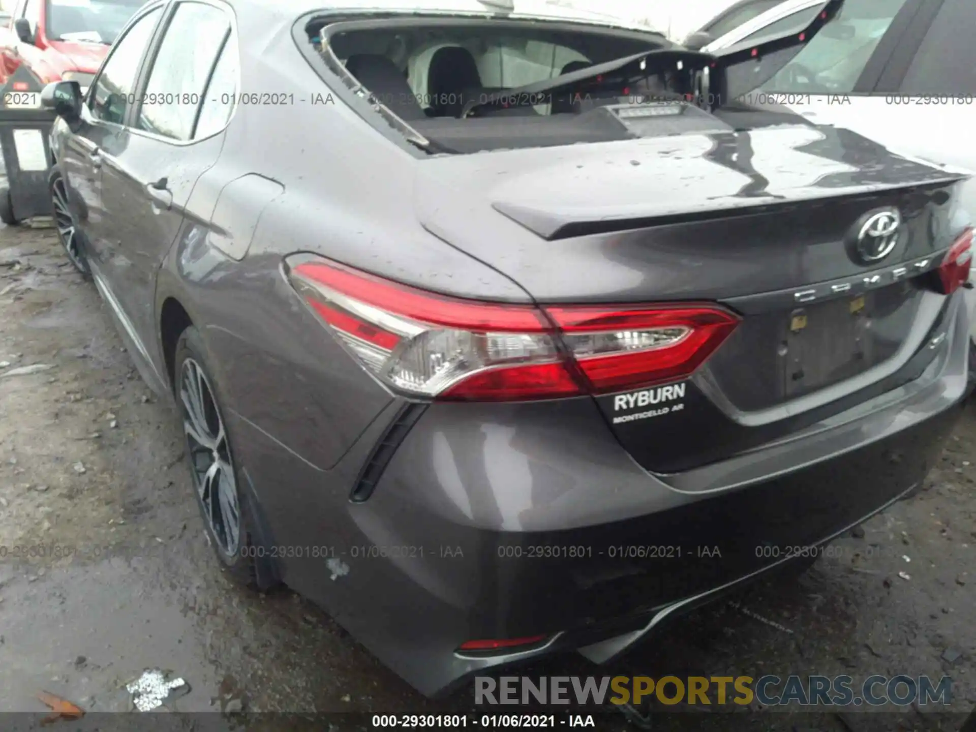 3 Photograph of a damaged car 4T1B11HK6KU795743 TOYOTA CAMRY 2019