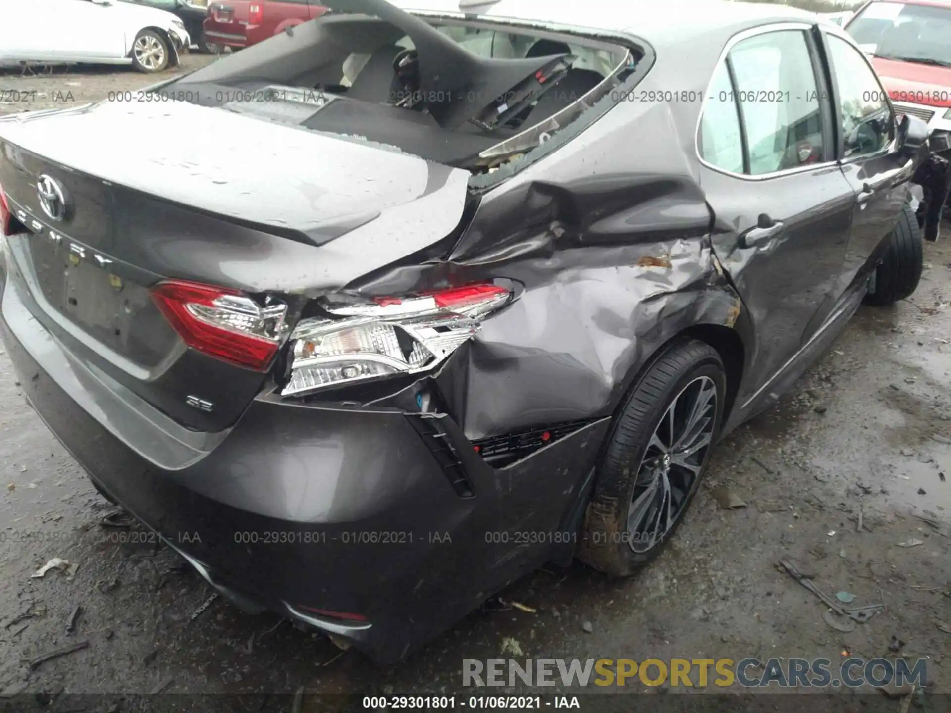 4 Photograph of a damaged car 4T1B11HK6KU795743 TOYOTA CAMRY 2019