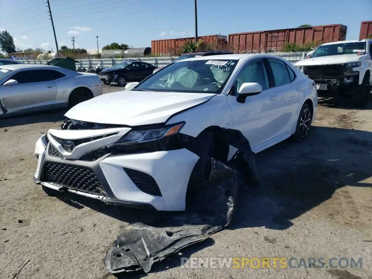 2 Photograph of a damaged car 4T1B11HK6KU797427 TOYOTA CAMRY 2019