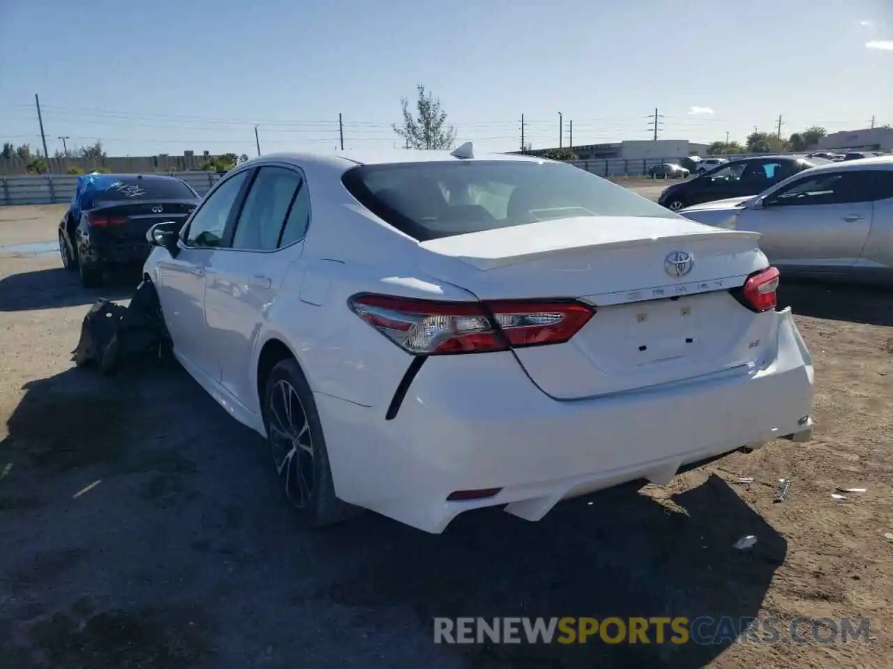 3 Photograph of a damaged car 4T1B11HK6KU797427 TOYOTA CAMRY 2019