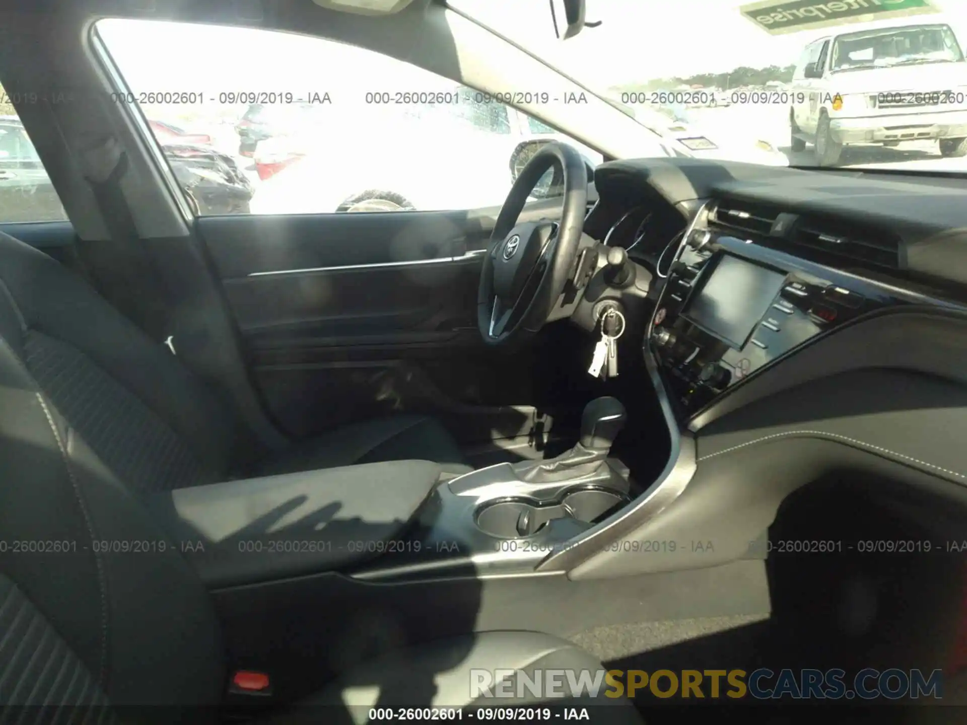 5 Photograph of a damaged car 4T1B11HK6KU798707 TOYOTA CAMRY 2019