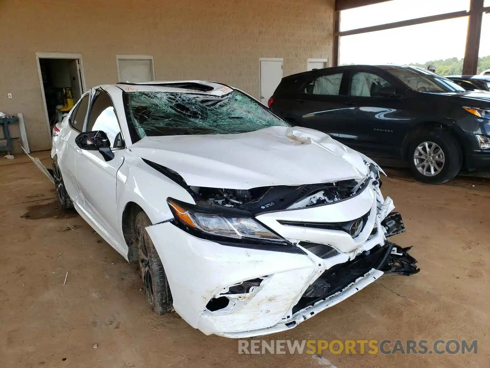 1 Photograph of a damaged car 4T1B11HK6KU799582 TOYOTA CAMRY 2019