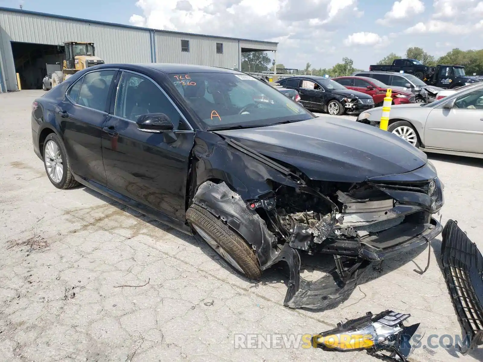 1 Photograph of a damaged car 4T1B11HK6KU802612 TOYOTA CAMRY 2019