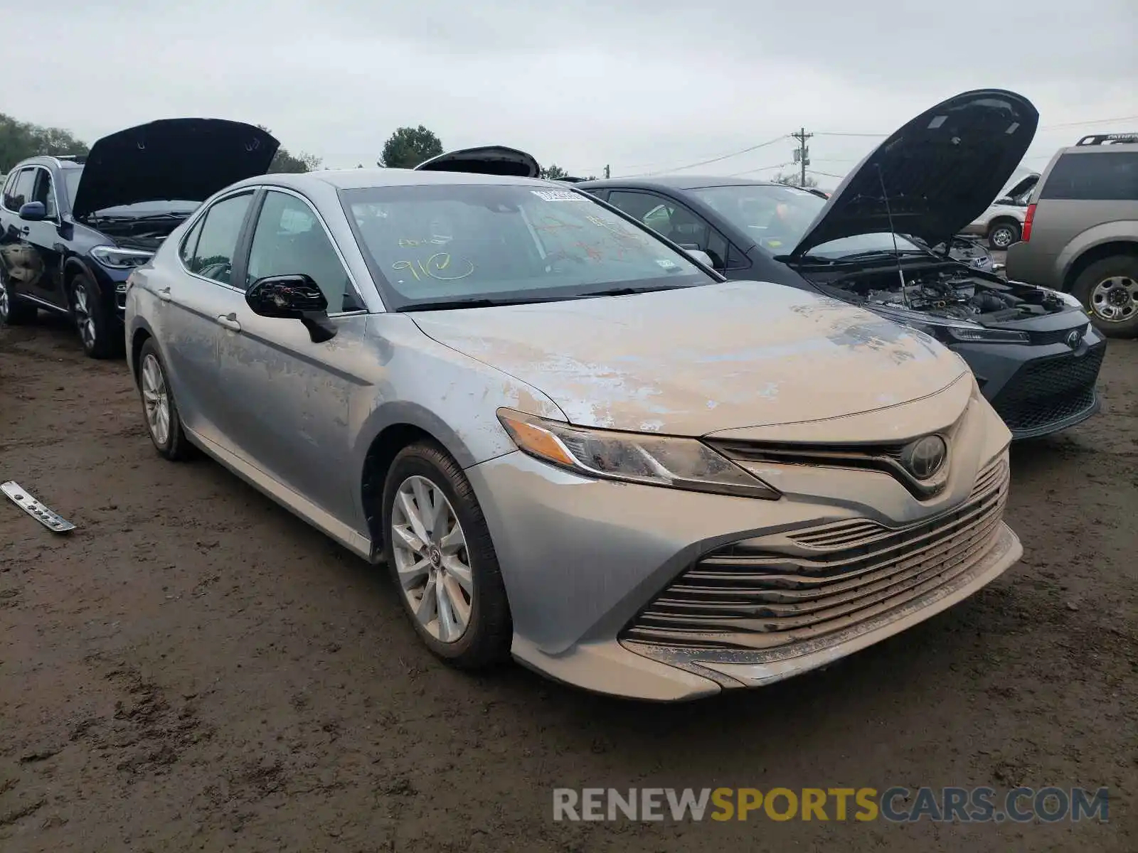 1 Photograph of a damaged car 4T1B11HK6KU803288 TOYOTA CAMRY 2019