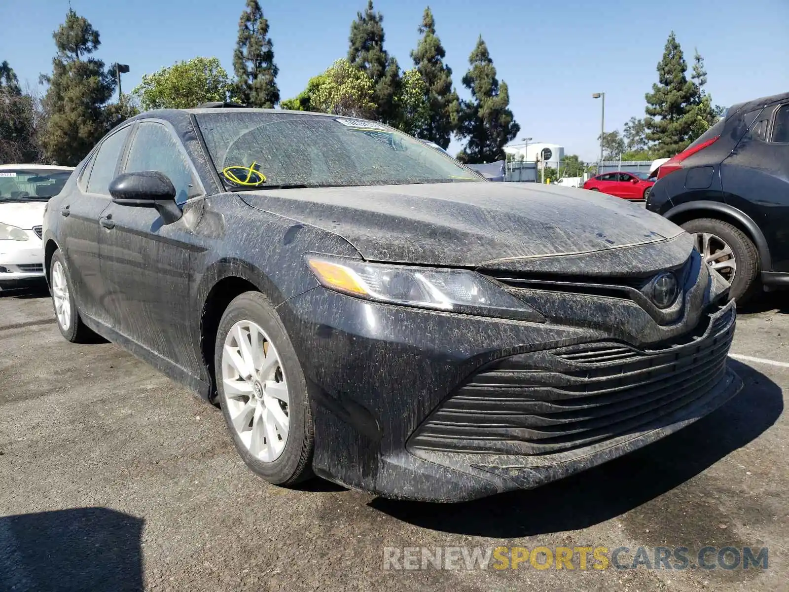 1 Photograph of a damaged car 4T1B11HK6KU804196 TOYOTA CAMRY 2019