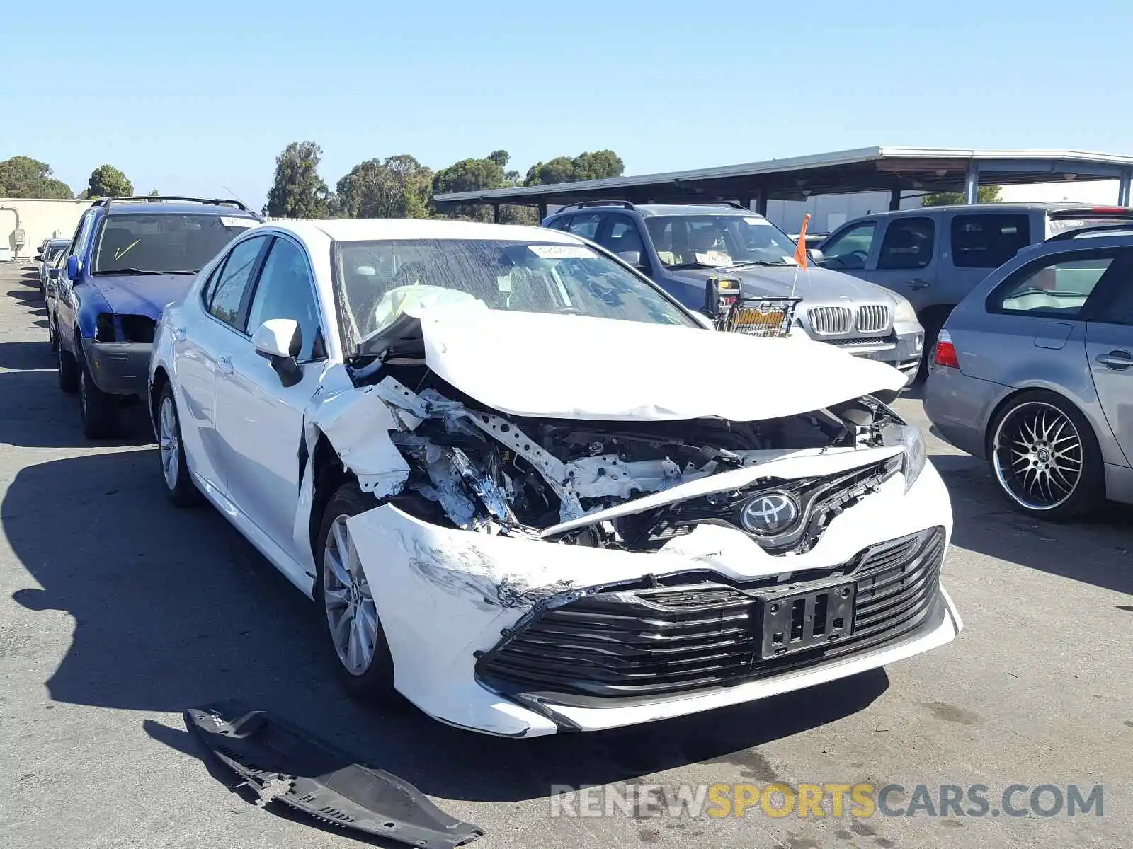 1 Photograph of a damaged car 4T1B11HK6KU805090 TOYOTA CAMRY 2019