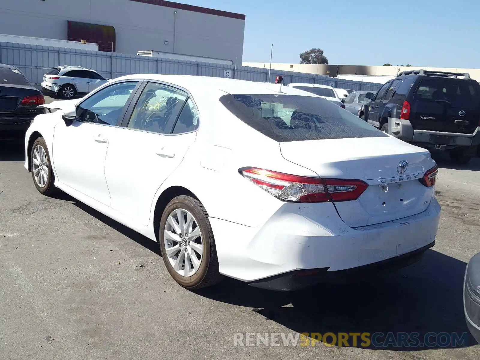 3 Photograph of a damaged car 4T1B11HK6KU805090 TOYOTA CAMRY 2019