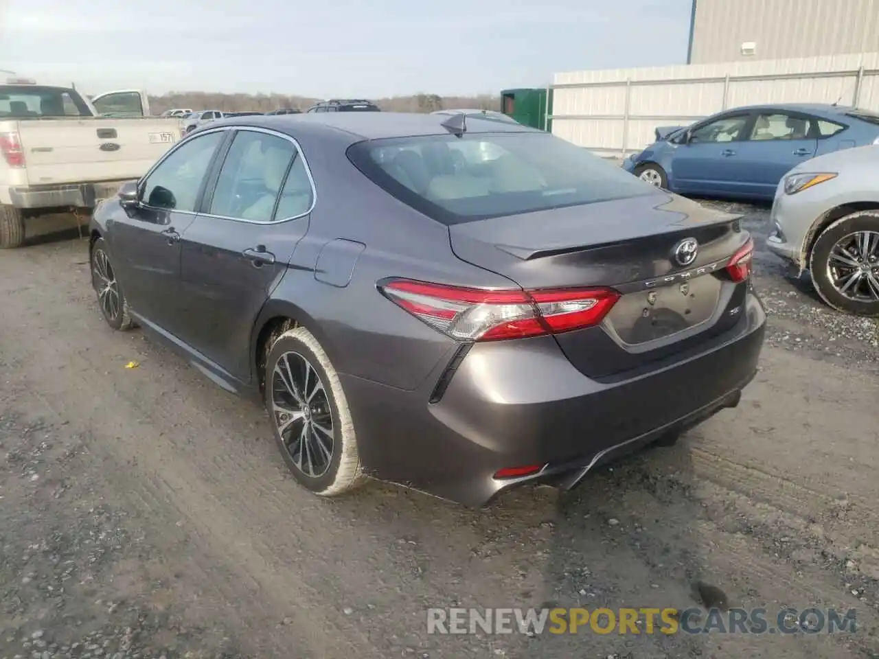 3 Фотография поврежденного автомобиля 4T1B11HK6KU806238 TOYOTA CAMRY 2019