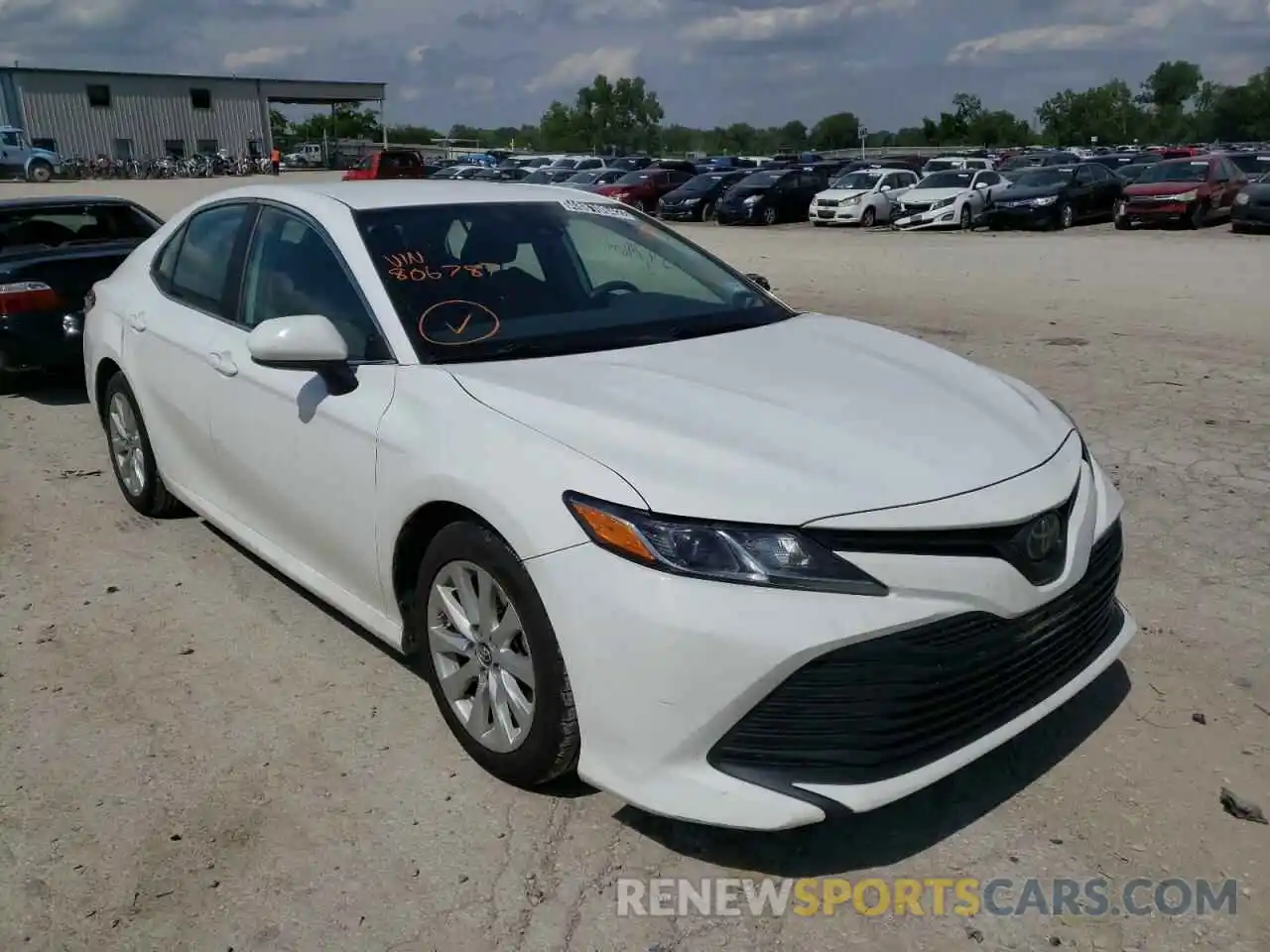 1 Photograph of a damaged car 4T1B11HK6KU806787 TOYOTA CAMRY 2019