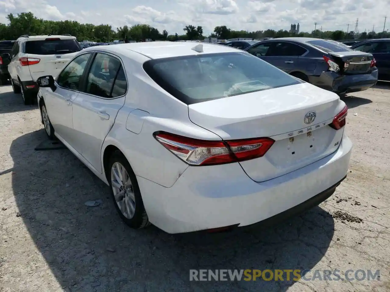 3 Photograph of a damaged car 4T1B11HK6KU806787 TOYOTA CAMRY 2019