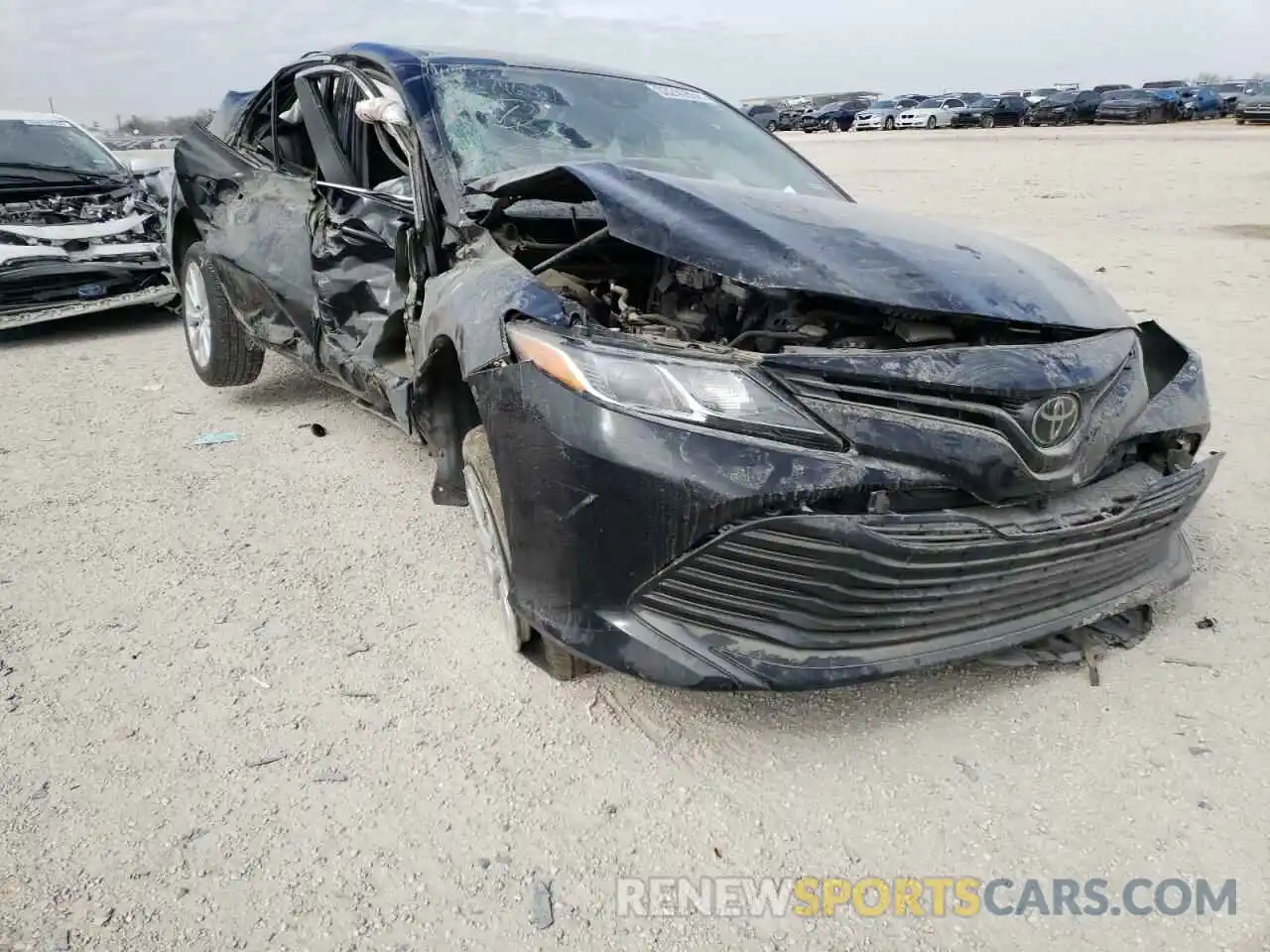 1 Photograph of a damaged car 4T1B11HK6KU807325 TOYOTA CAMRY 2019