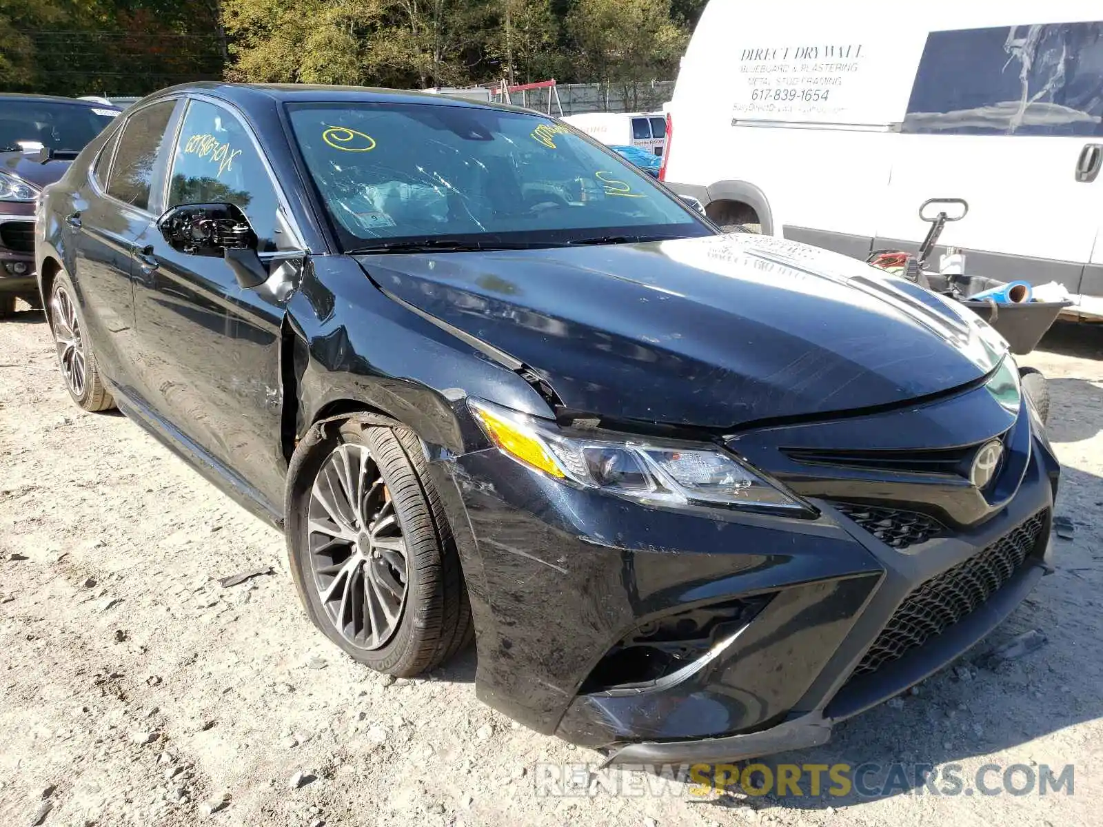 1 Photograph of a damaged car 4T1B11HK6KU809110 TOYOTA CAMRY 2019