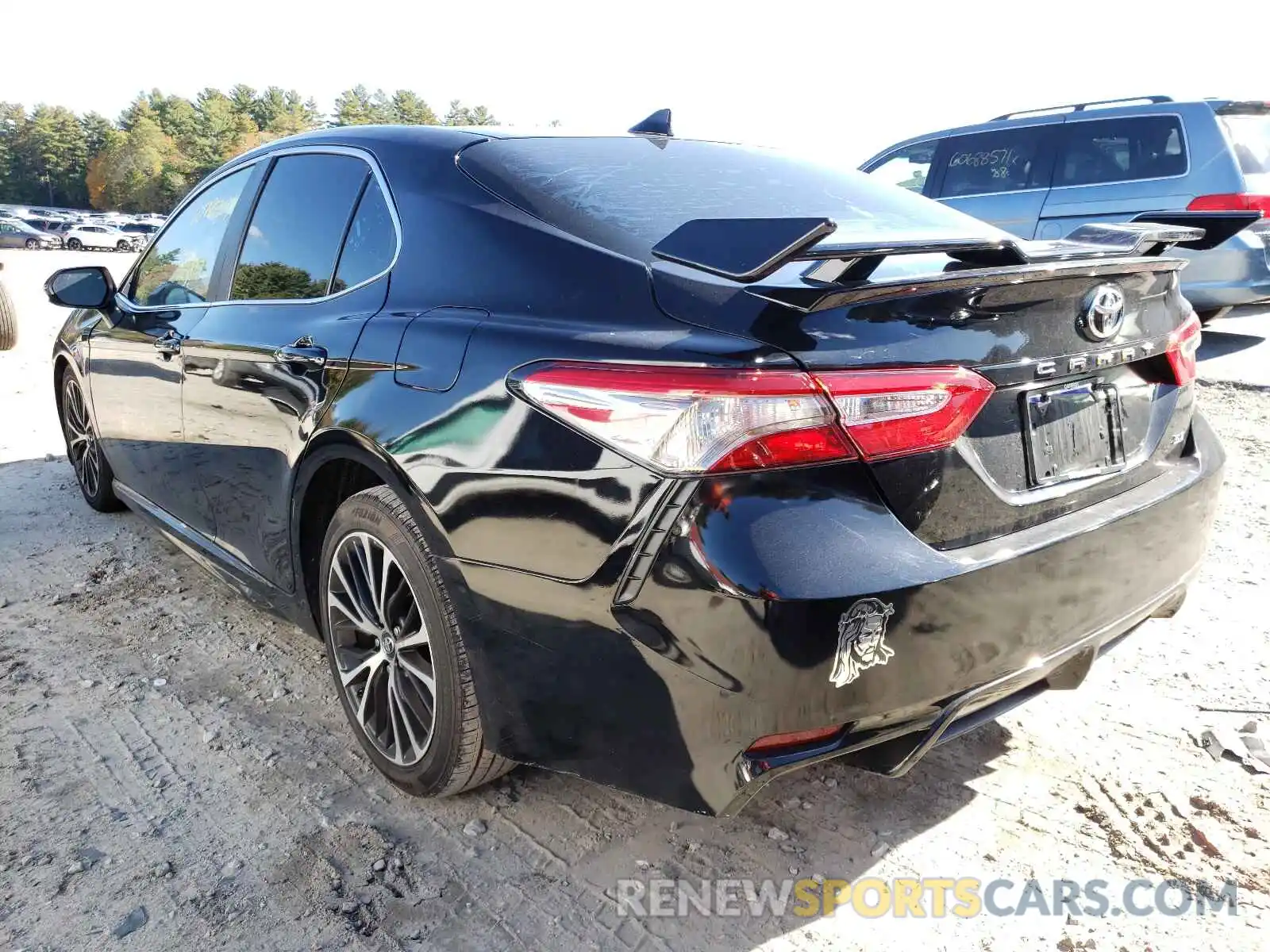 3 Photograph of a damaged car 4T1B11HK6KU809110 TOYOTA CAMRY 2019