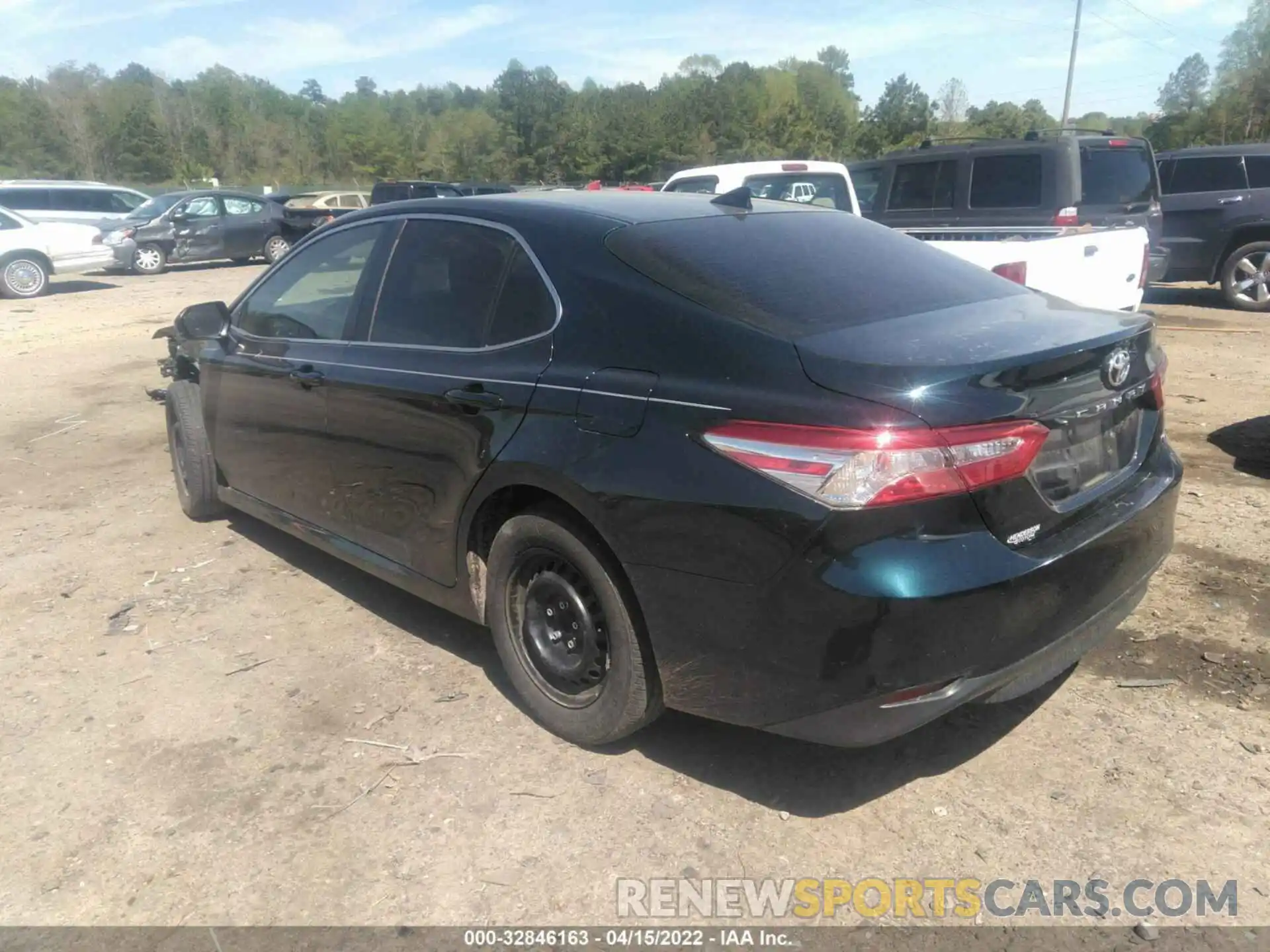 3 Photograph of a damaged car 4T1B11HK6KU809656 TOYOTA CAMRY 2019