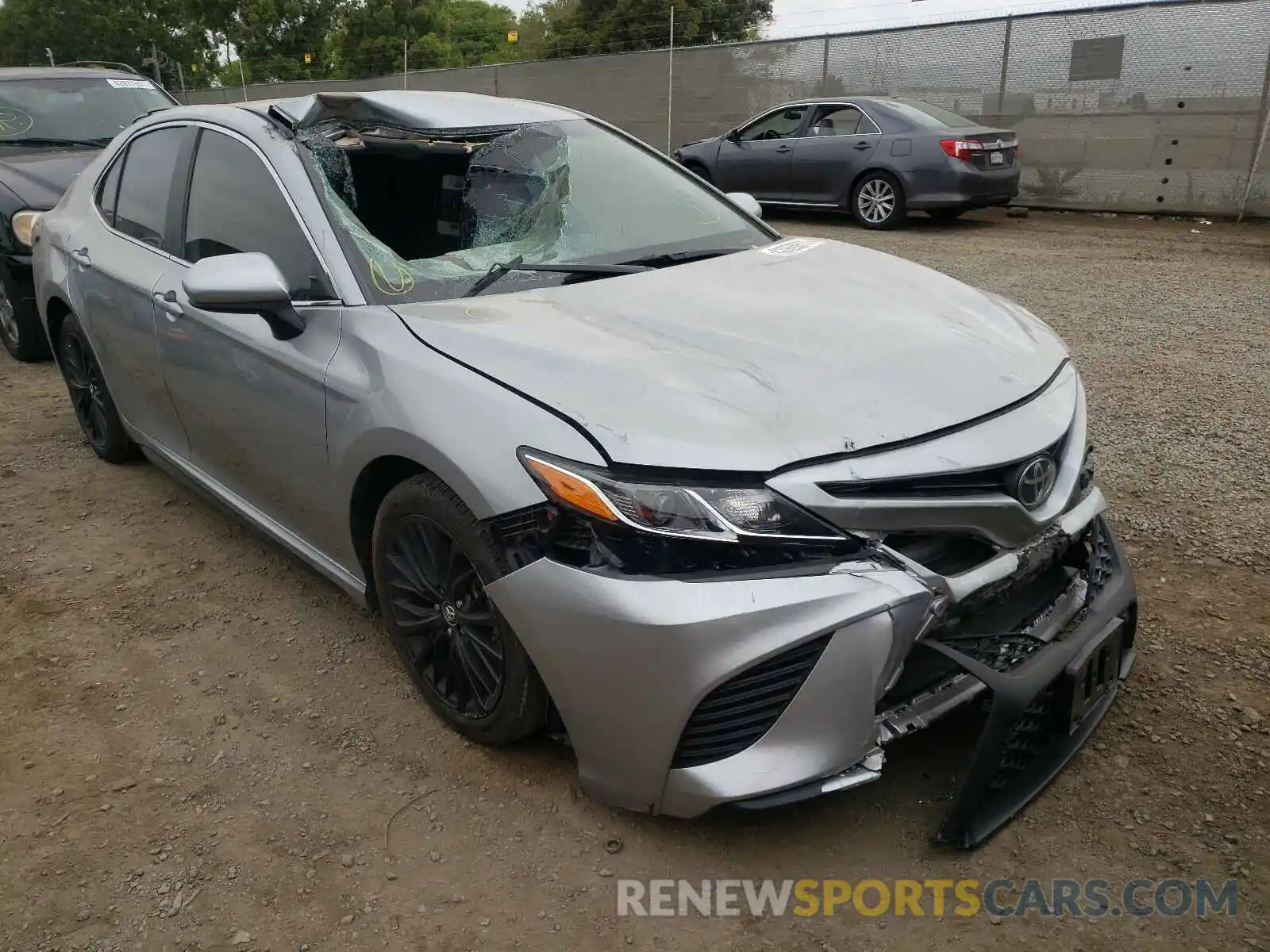 1 Photograph of a damaged car 4T1B11HK6KU809799 TOYOTA CAMRY 2019