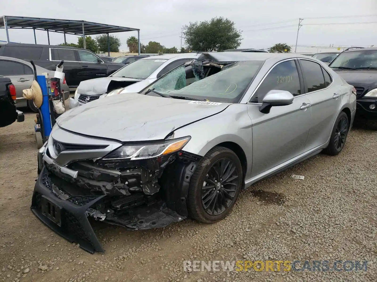 2 Photograph of a damaged car 4T1B11HK6KU809799 TOYOTA CAMRY 2019