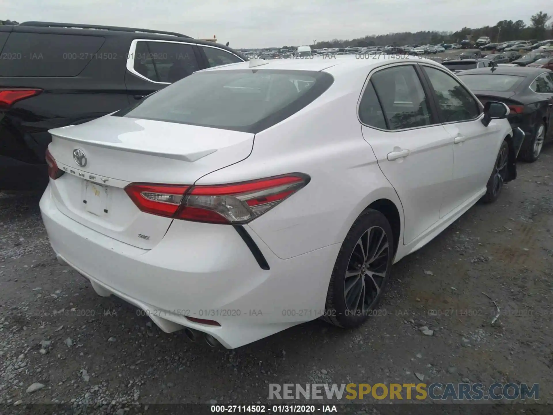 4 Photograph of a damaged car 4T1B11HK6KU812296 TOYOTA CAMRY 2019