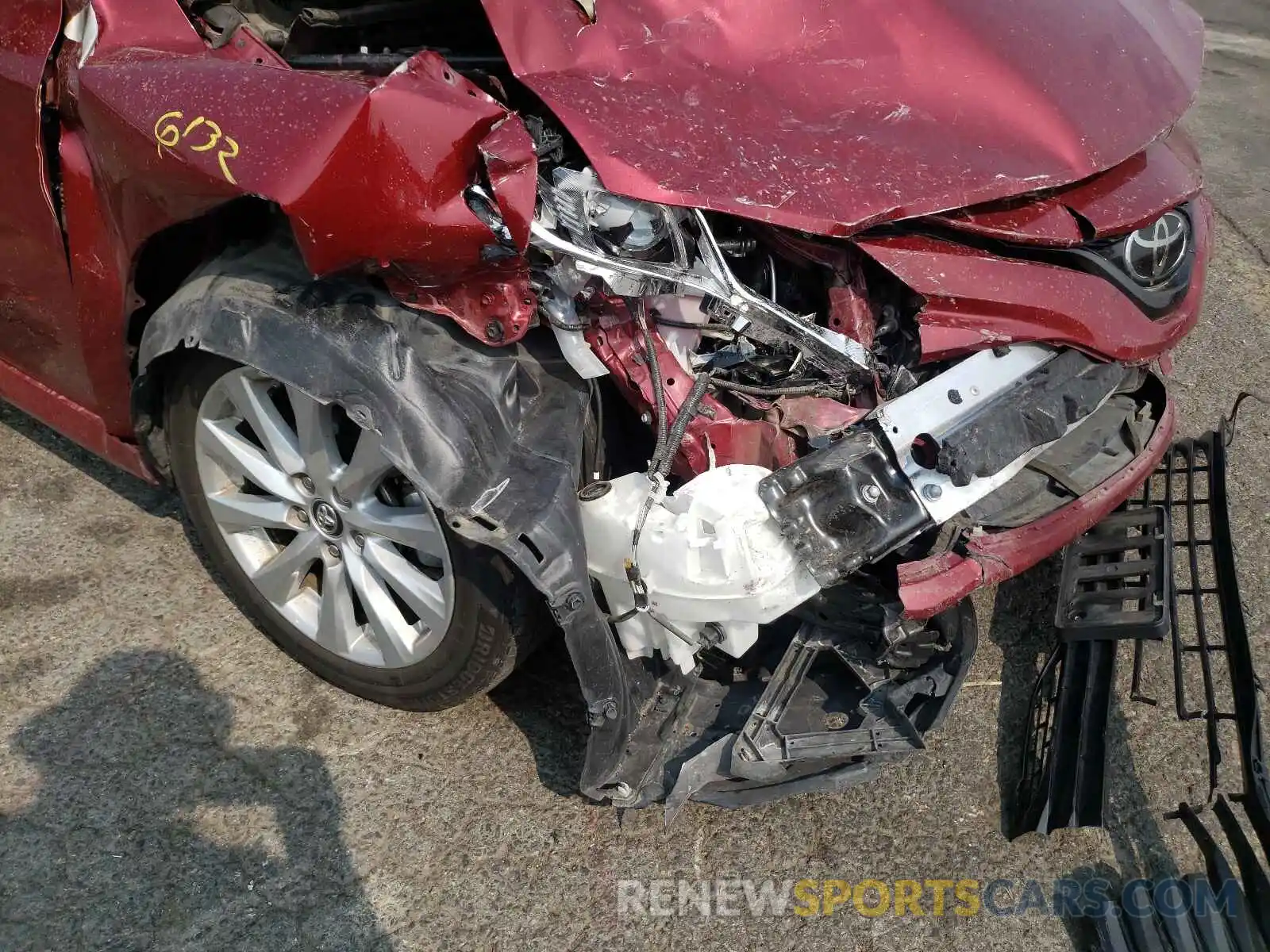 9 Photograph of a damaged car 4T1B11HK6KU812427 TOYOTA CAMRY 2019