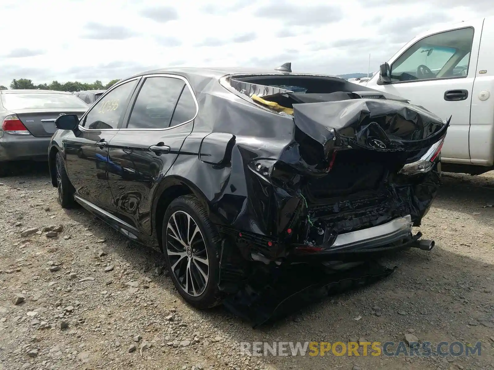 3 Photograph of a damaged car 4T1B11HK6KU812458 TOYOTA CAMRY 2019