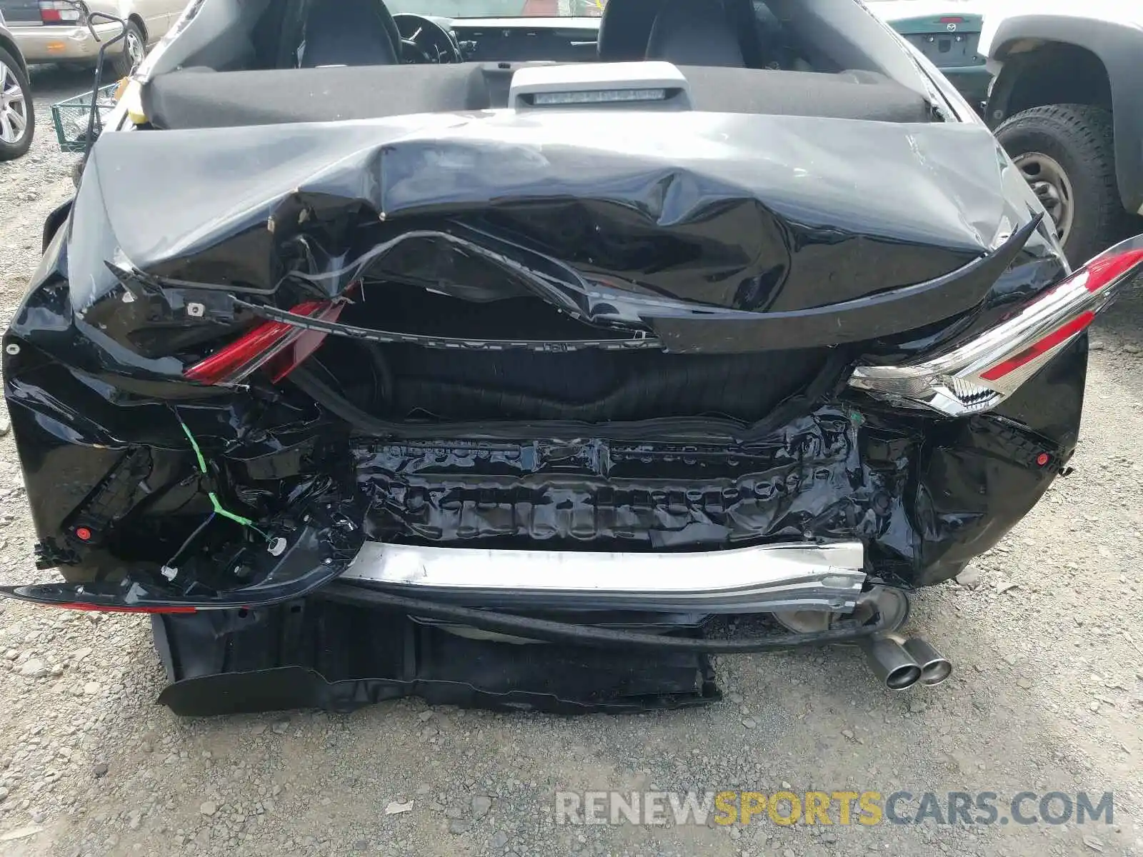 9 Photograph of a damaged car 4T1B11HK6KU812458 TOYOTA CAMRY 2019